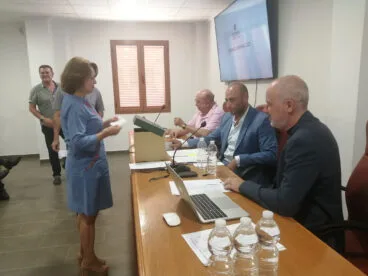 benito mestre durante las votaciones