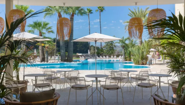 disfruta de una velada inolvidable en su terraza