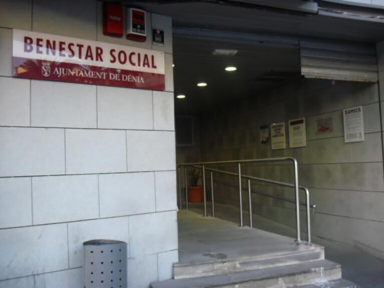 Edificio de los Servicios Sociales de Dénia