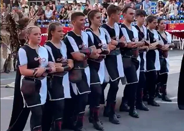 Así se vivió la esperada Entrada de Moros y Cristianos de Pego en el día grande de las fiestas 5 entrada de moros y cristianos de pego 2023 71