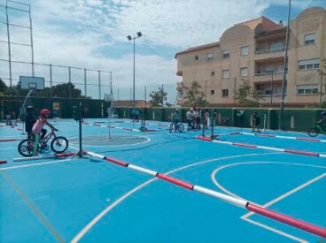 Escolares del CEIP Sant Vicent Ferrer de Teulada en el circuito de educación vial