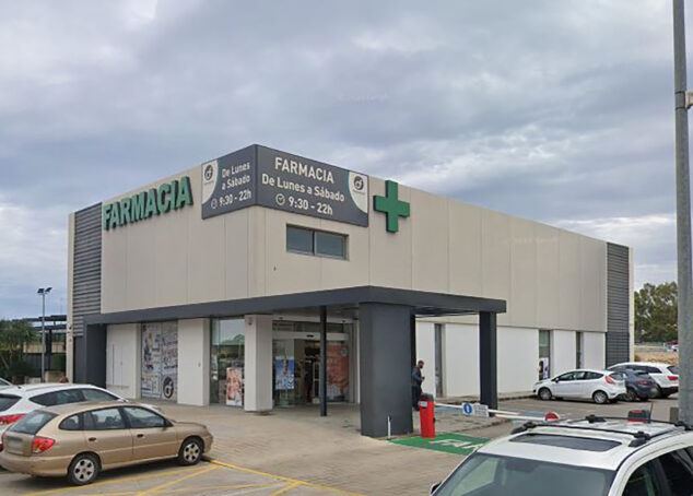 Imagen: Farmacia Fernando Mud Farma Ondara Centro Comercial