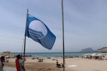 izada de la bandera azul en teulada moraira 2023