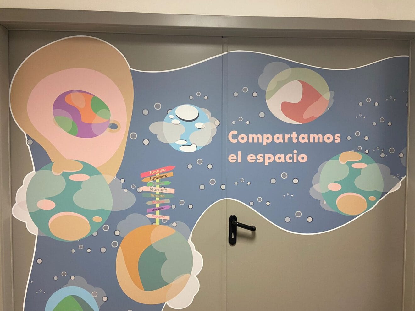 Nuevo ambiente en Urgencias Pediátricas de la Fe gracias a Teulada y el club motero Ugly