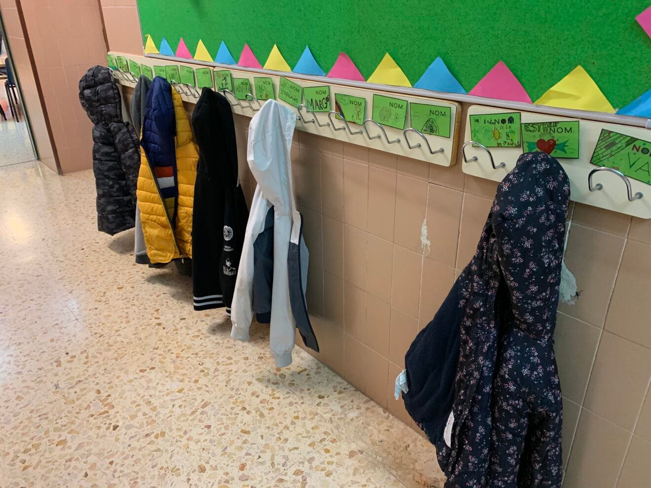 Pasillo del centro escolar CEIP Trenc d'Alba