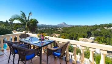 Villa con vistas en Aguila Rent a Villa