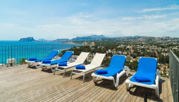 Vivienda con vistas al mar para vacaciones en Aguila Rent a Villa
