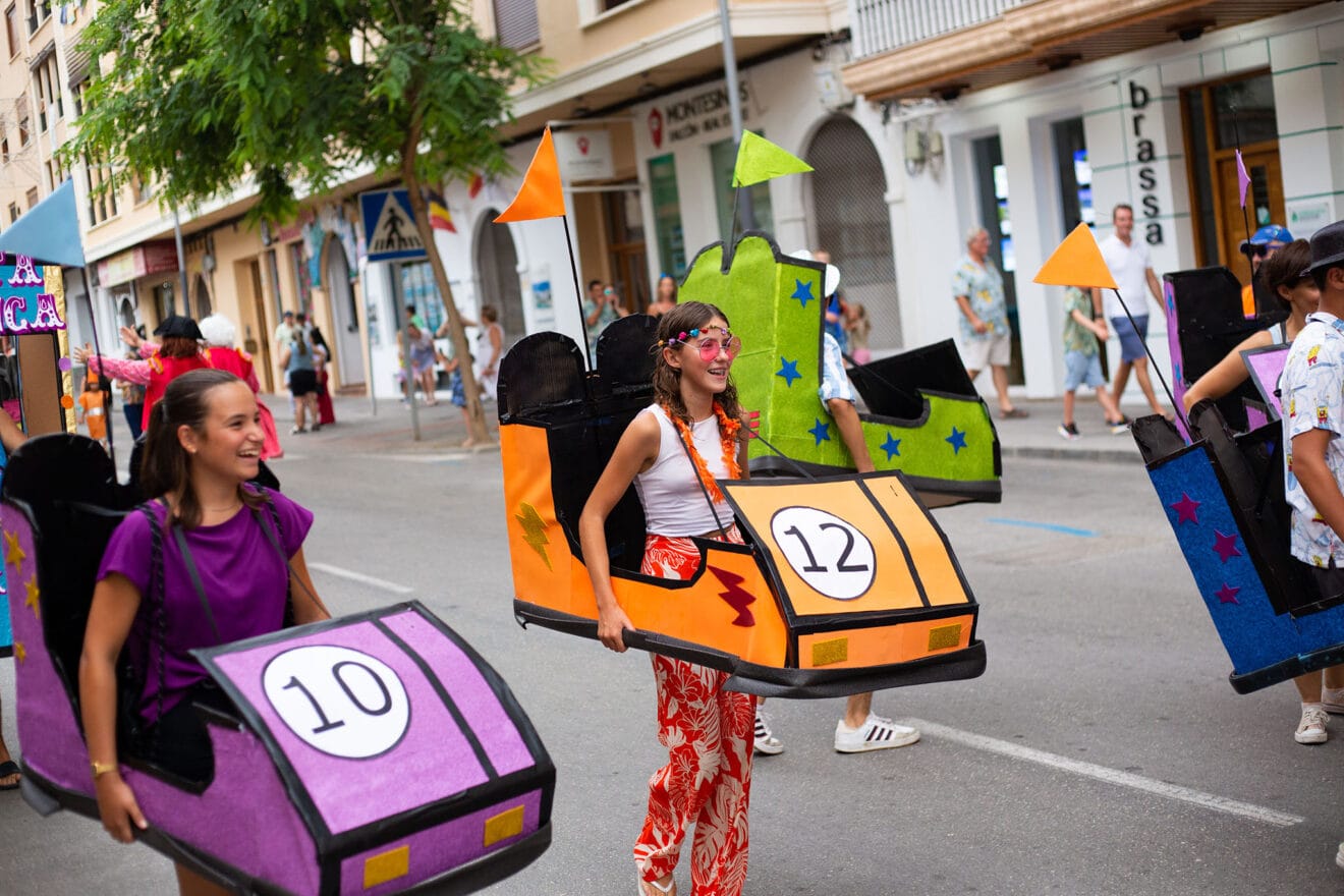 Cabalgata de disfraces de las fiestas de Moraria 2023 20