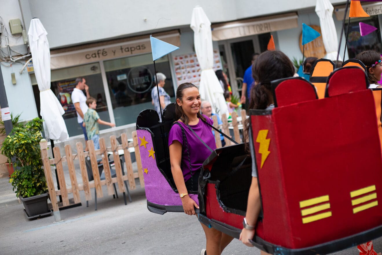 Cabalgata de disfraces de las fiestas de Moraria 2023 26