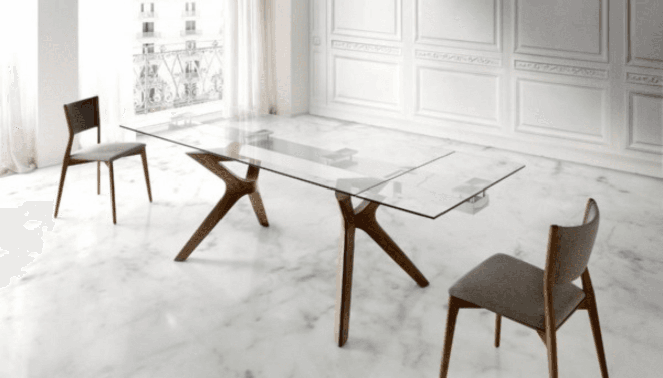 Complementa el salón con mesas y sillas de diseño