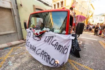 Desfile de carrozas y grupos a pie en las fiestas de Gata 31