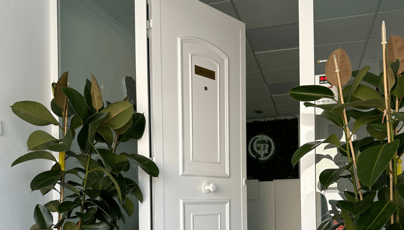 El secreto de sonrisas radiantes en Alicante