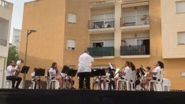 Muestra de baile moderno y ballet en fiestas de Benitatxell 02