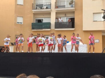 Muestra de baile moderno y ballet en fiestas de Benitatxell 26