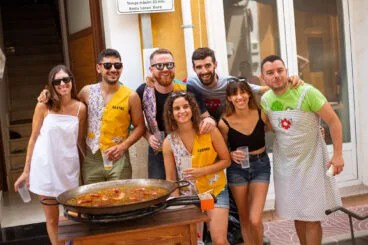 Penya Al-Balcó de Benitatxell, ganadores del segundo premio del concurso de fideuà