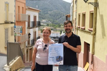 presentacion del nuevo autobus de benitatxell