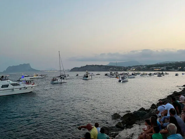 procesion en moraira en honor a la virgen del carmen 2023 42