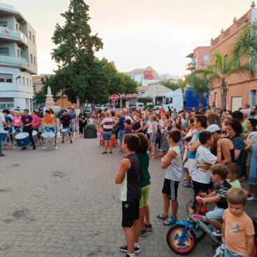 Respuesta multitudinaria en Ondara contra el ataque homófobo