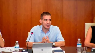 Ximo Perles, portavoz del gobierno de Calp, en el pleno extraordinario de julio de 2023