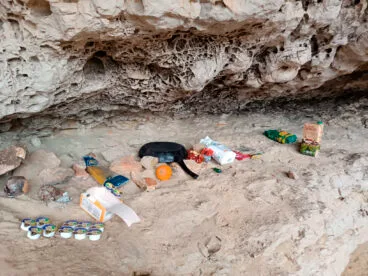 Basura en la cala dels Testos de Benitatxell 10