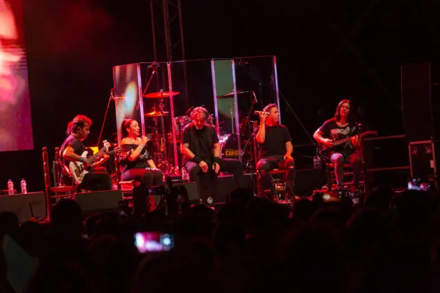 Camela hace vibrar a sus fans en un abarrotado parc de la Creativitat la primera noche del Calpe Pop Festival 9 concierto de camela en calp 36