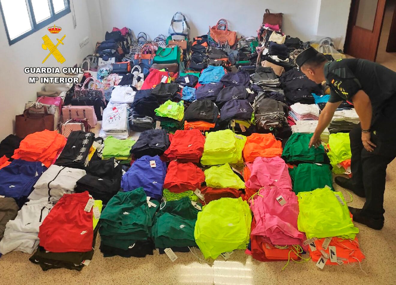 Material intervenido en Moraira y Benidorm