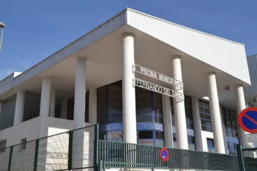 El PP exige a Calp que garantice el cobro de las nóminas de los trabajadores de la piscina y el bar de la Casa de la Cultura 27 piscina municipal de calp