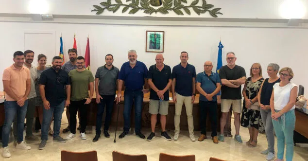 Imagen: Alcaldes y alcaldesas de la Marina Alta en su reunión sobre el Departamento de Salud de Dénia