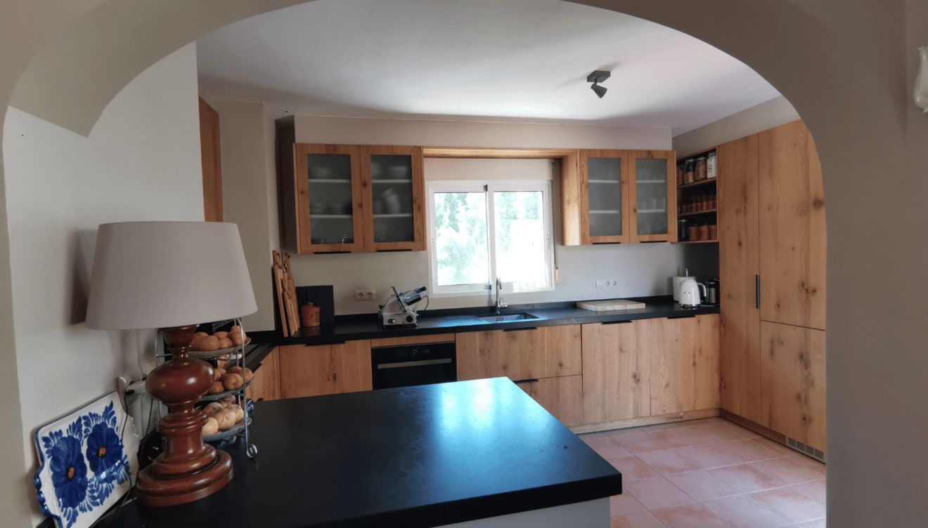 Cocina con flamante barra americana