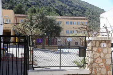 entrada del ceip el trinquet de pedreguer