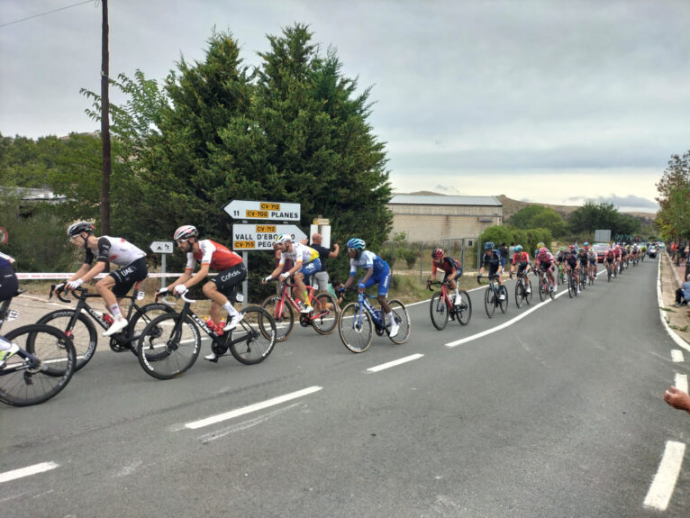 La Vuelta a su paso por la Vall d'Alcalà