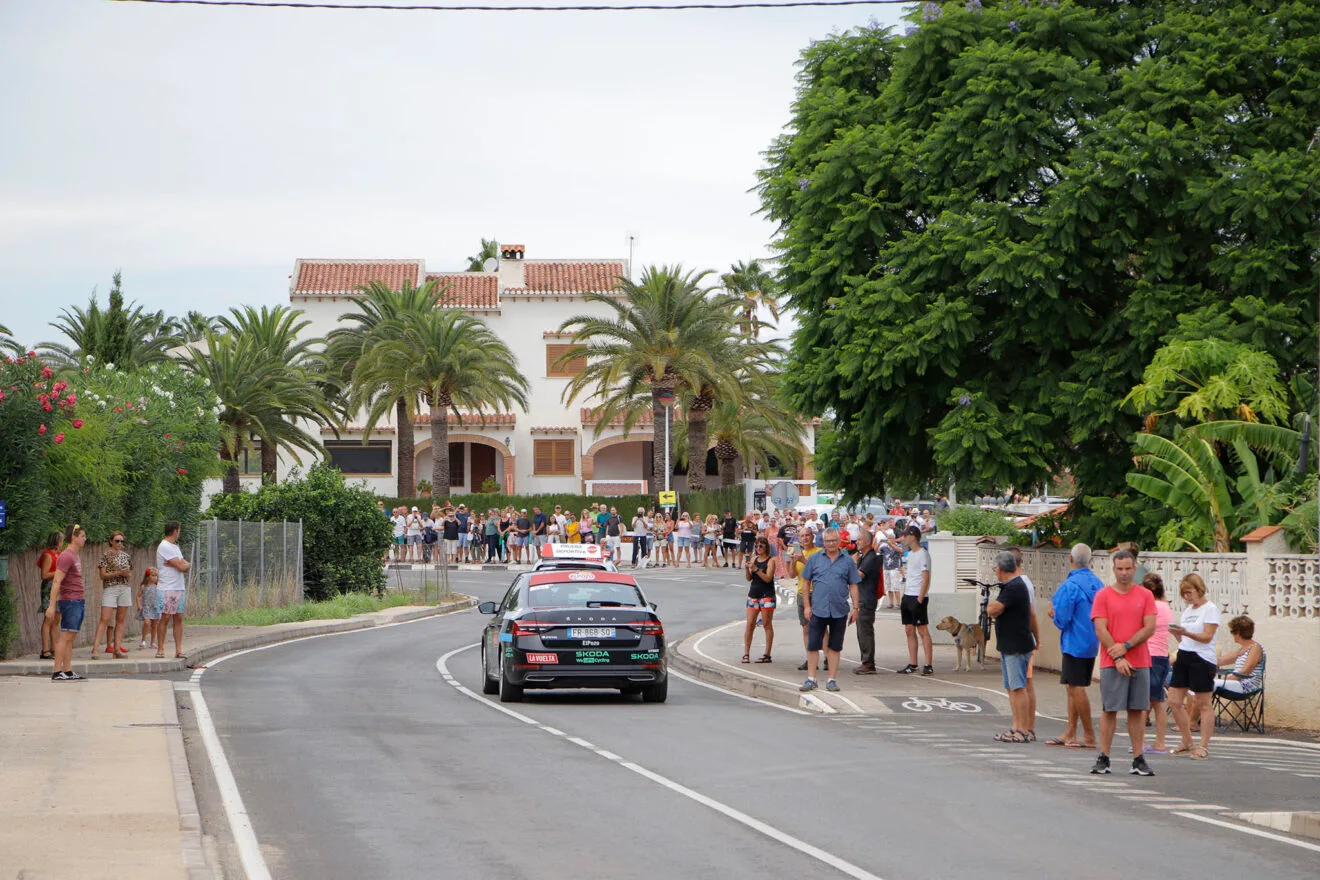 La Vuelta Ciclista a España 2023 a su paso por Els Poblets 07