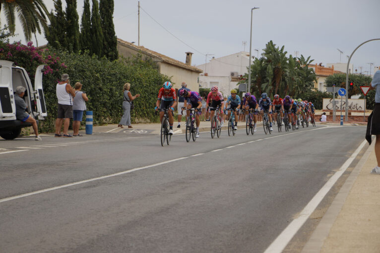 La Vuelta Ciclista a España 2023 a su paso por Els Poblets 18