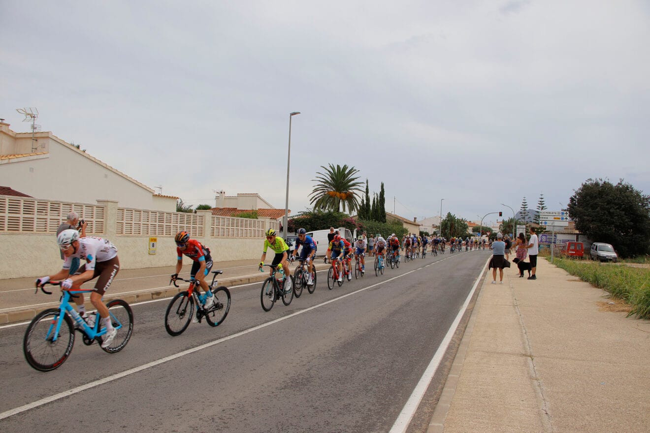 La Vuelta Ciclista a España 2023 a su paso por Els Poblets 25