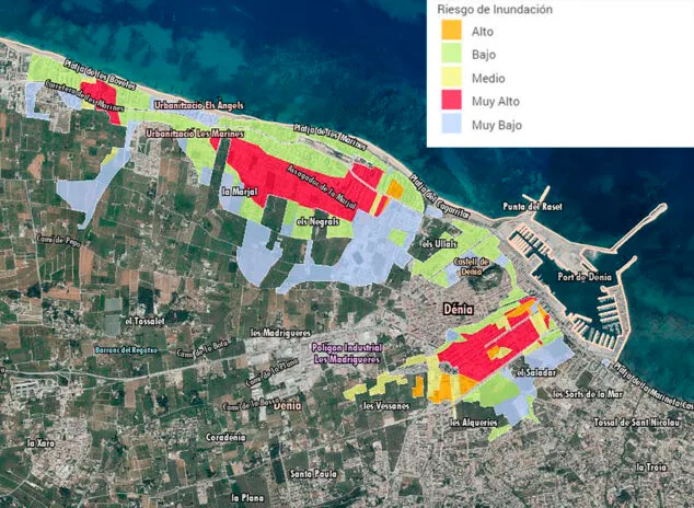 Imagen: Mapa de riesgo de inundación en Dénia y leyenda - PATRICOVA