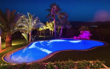 Piscina irregular poliester de Construma