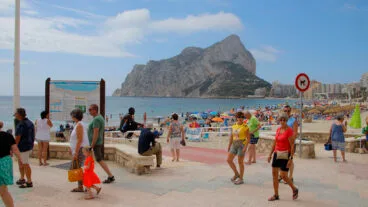 turistas en calp este verano