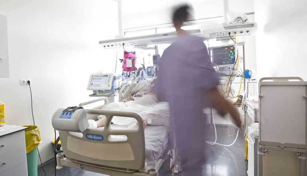 uci del hospital de denia