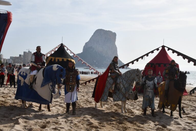 Acto del desembarco de las fiestas de Moros y Cristianos de Calp