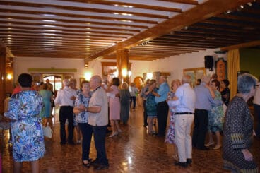 Bailes tras la comida de hermandad de la Asociación de Pensionistas y Jubilados de Benitatxell
