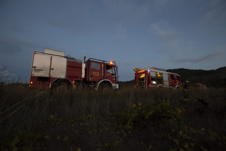 Camiones de Bomberos en el incendio de Gata de Gorgos