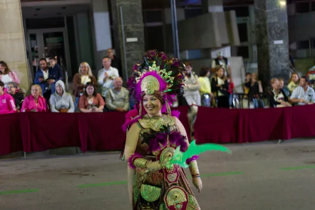 Los Moros y Cristianos de Calp vuelven a deslumbrar con su gran entrada 102 desfile de moros y cristianos de calp 2023 101