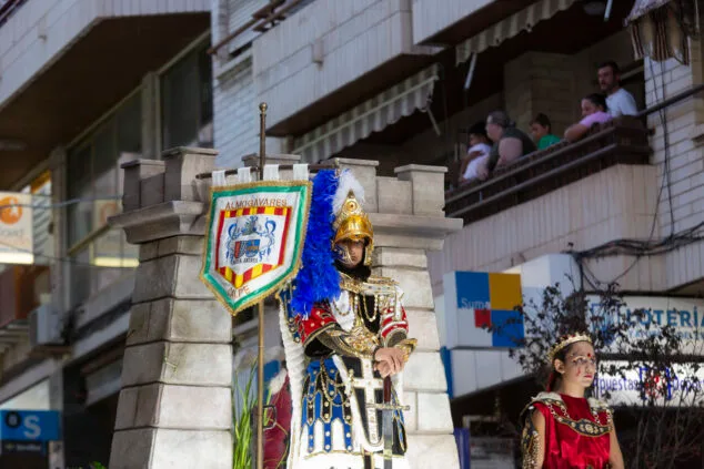 Los Moros y Cristianos de Calp vuelven a deslumbrar con su gran entrada 33 desfile de moros y cristianos de calp 2023 31