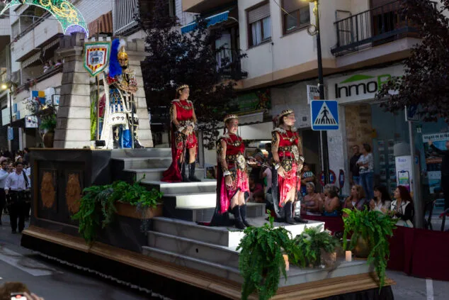 Los Moros y Cristianos de Calp vuelven a deslumbrar con su gran entrada 34 desfile de moros y cristianos de calp 2023 32