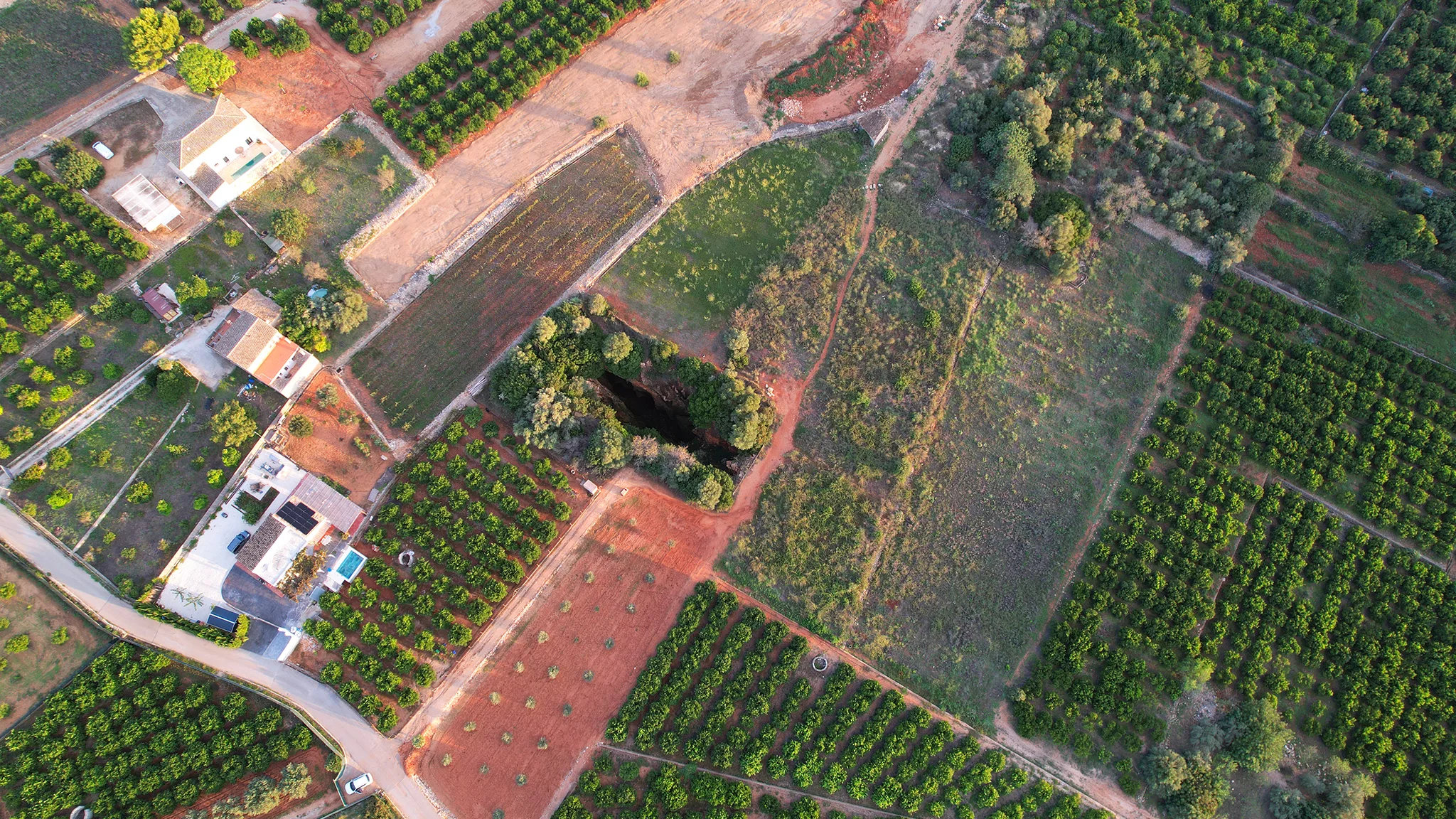 el clot del lirio de pedreguer a vista de drone
