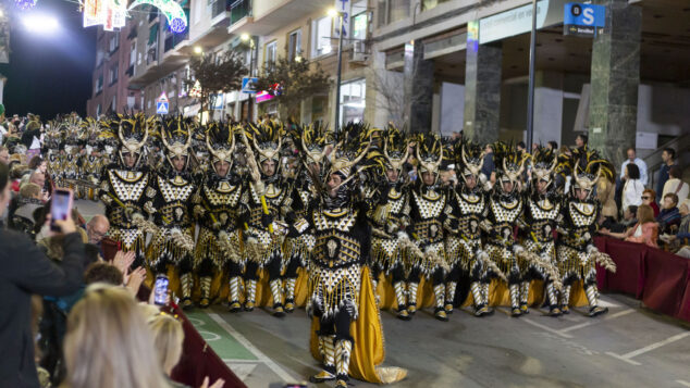 Imagen: El Desfile de Moros y Cristianos de Calp en 2023