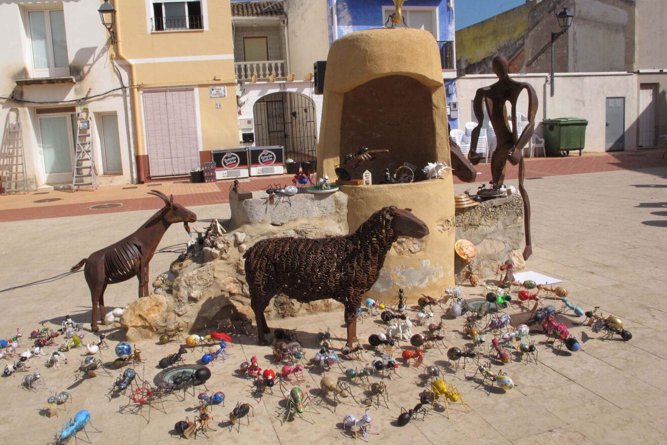 Exposición 'Treballadores Ants' en la plaça del Castell de Els Poblets