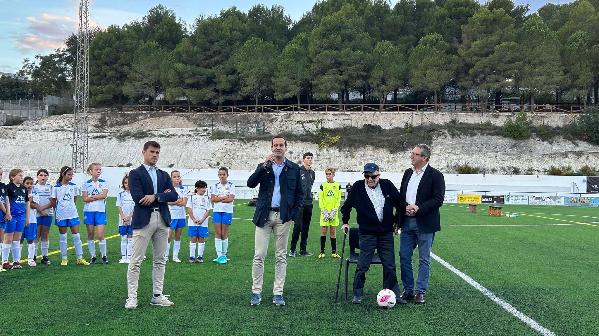 inauguracion del recien estrenado cesped artificial del campo de futbol de benissa