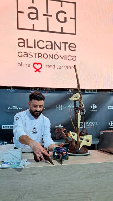 Maestro chocolatero de Pego