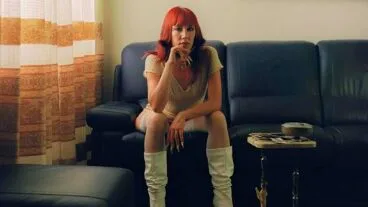 portada del nuevo trabajo de sandra monfort en solitario la mona
